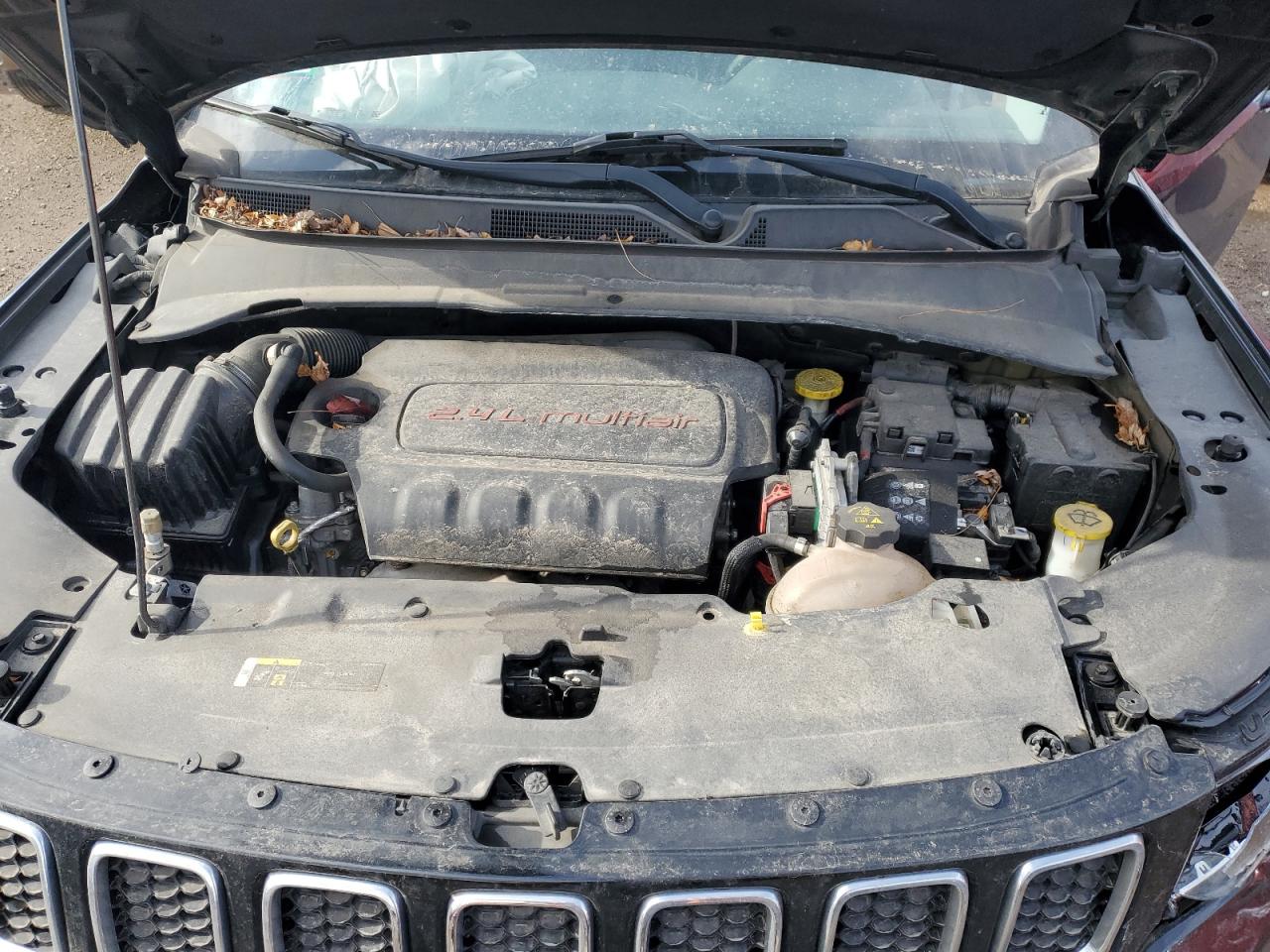 2018 Jeep Compass - Image 11