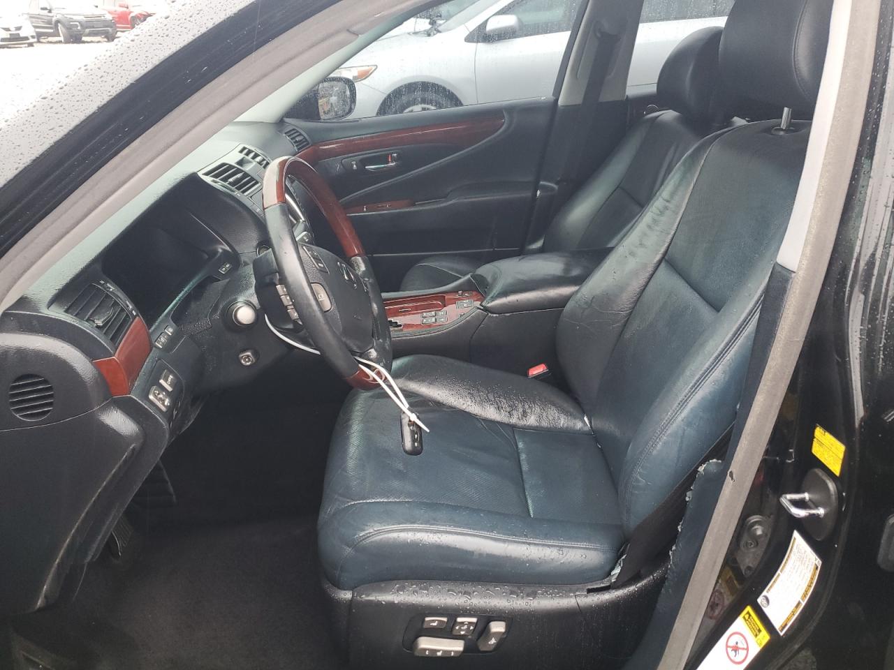 2007 Lexus LS - Image 7