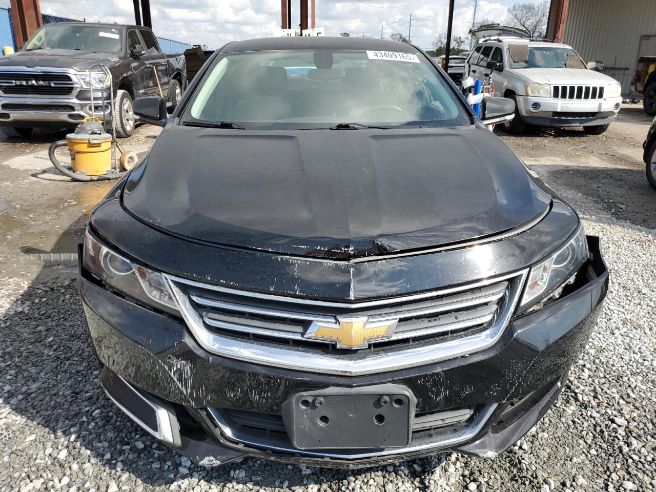 2017 Chevrolet Impala - Image 5
