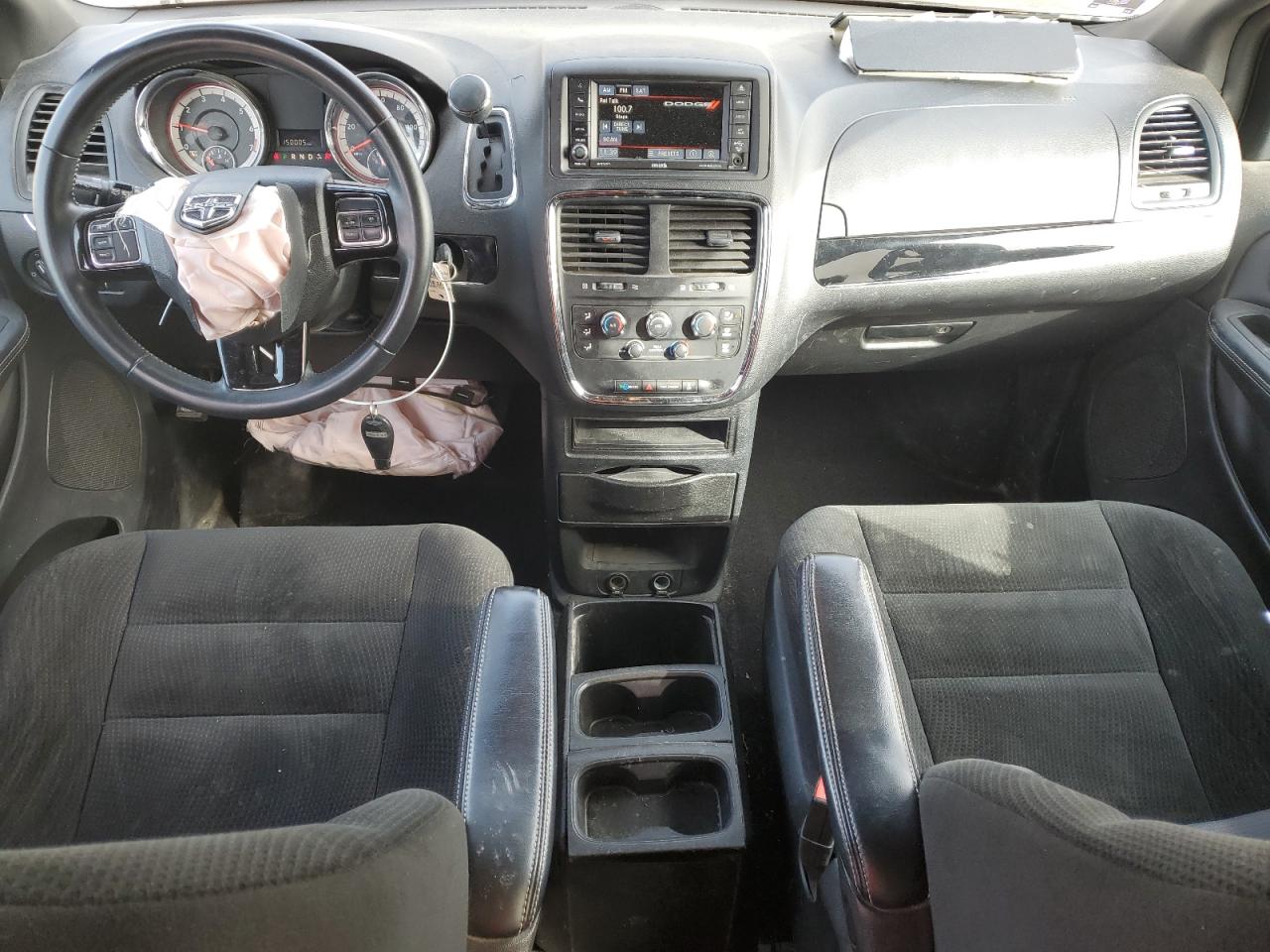 2016 Dodge Caravan - Image 8