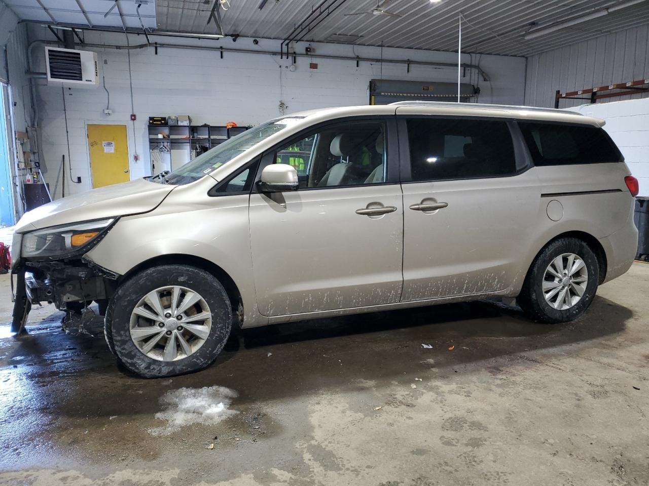 2016 Kia Sedona - Image 1
