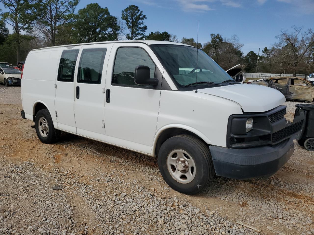 2008 Chevrolet Express - Image 4