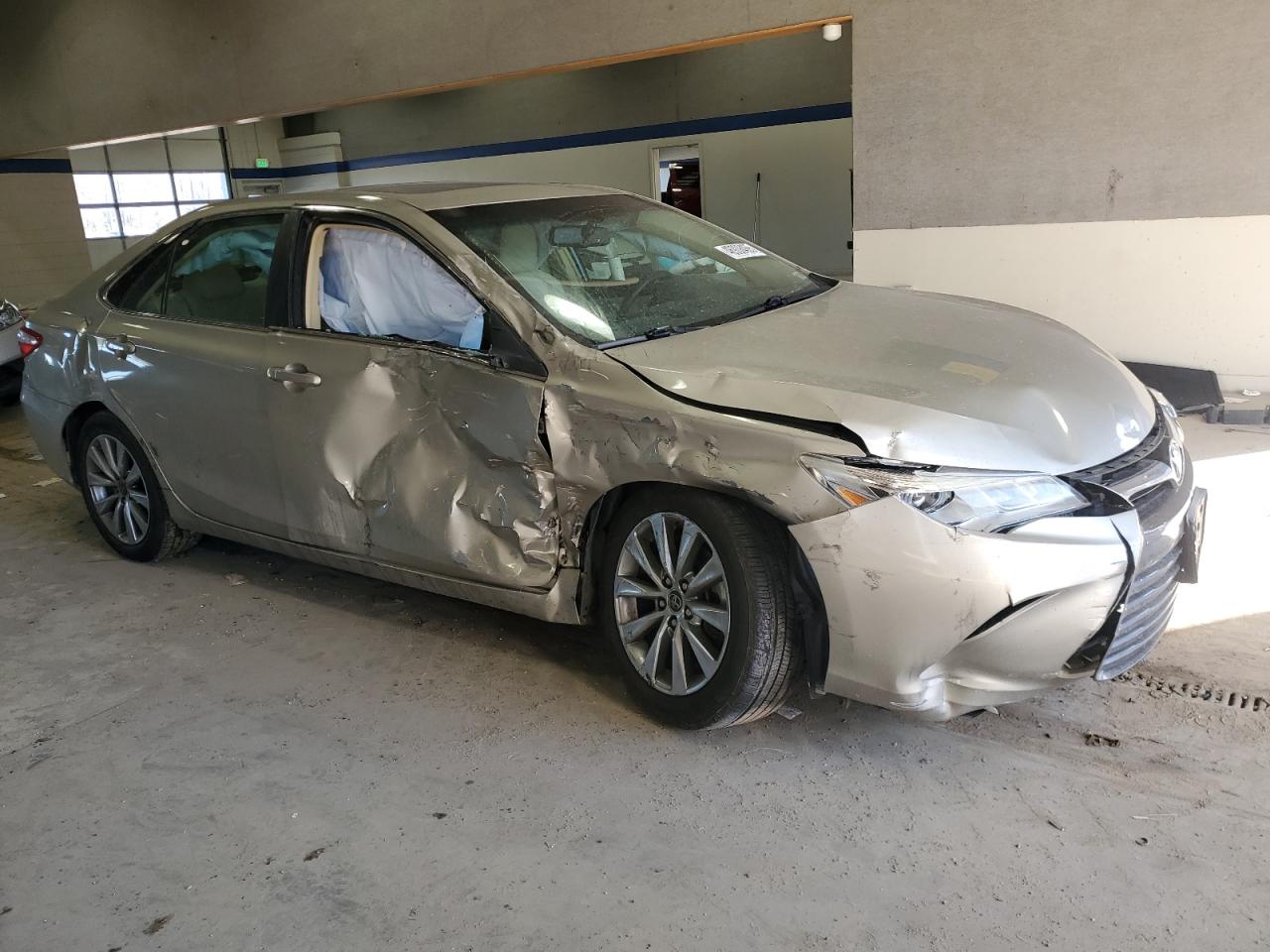 2015 Toyota Camry - Image 4