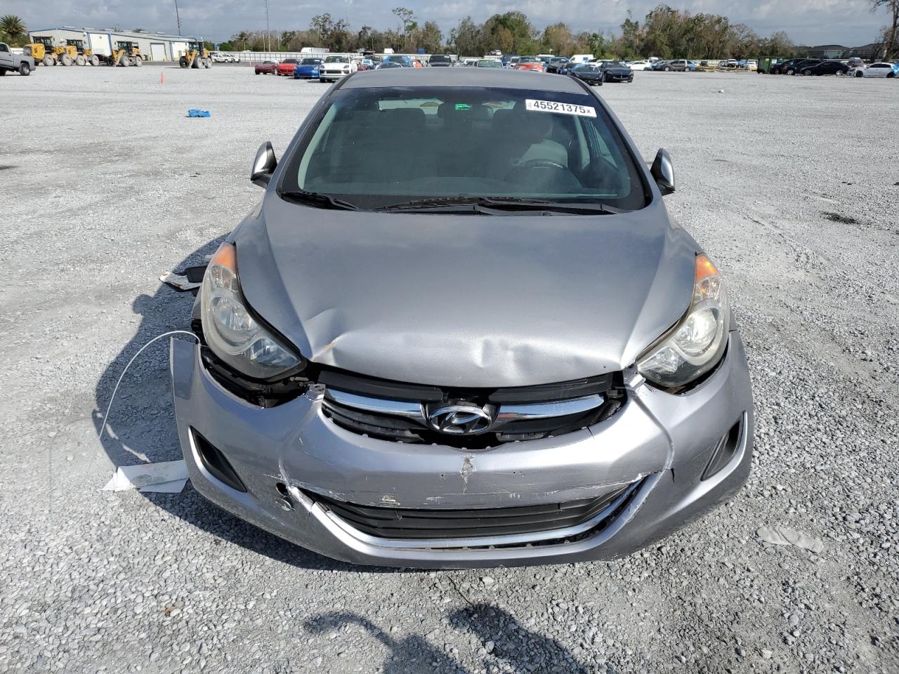 2013 Hyundai Elantra - Image 5