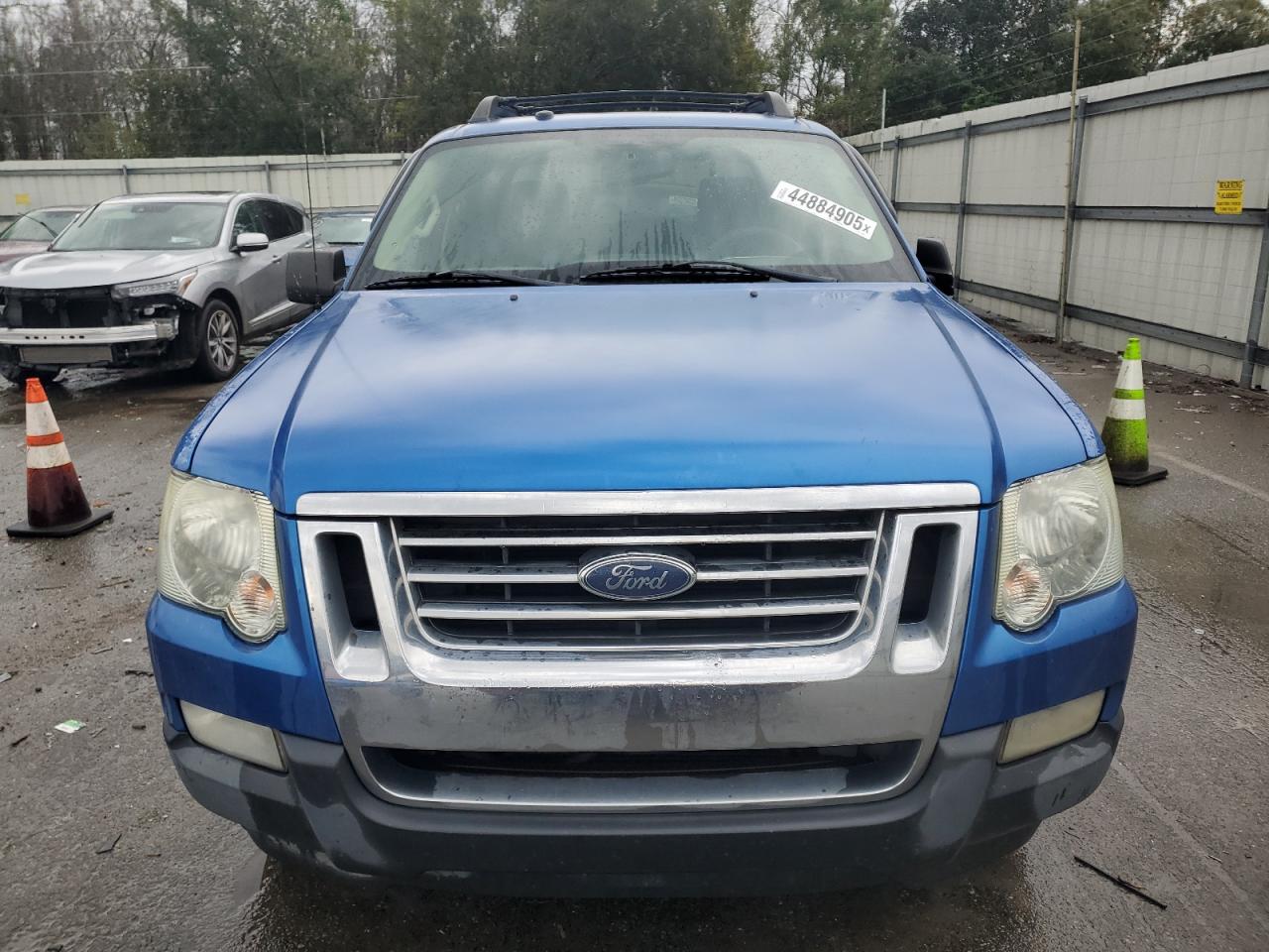 2010 Ford Explorer - Image 5