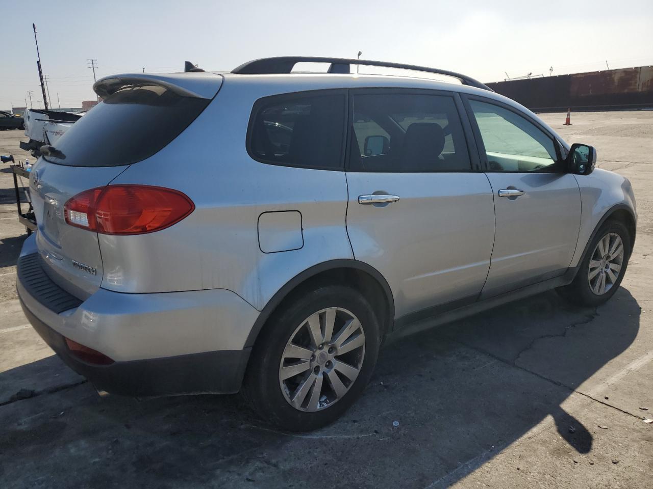 2012 Subaru Tribeca - Image 3