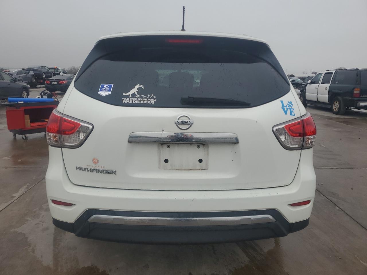 2016 Nissan Pathfinder - Image 6