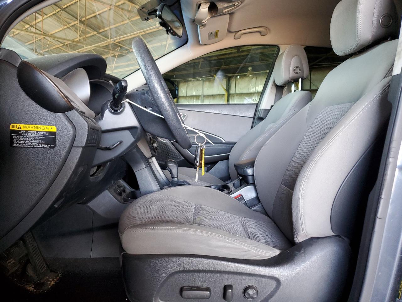 2017 Hyundai Santa Fe - Image 7