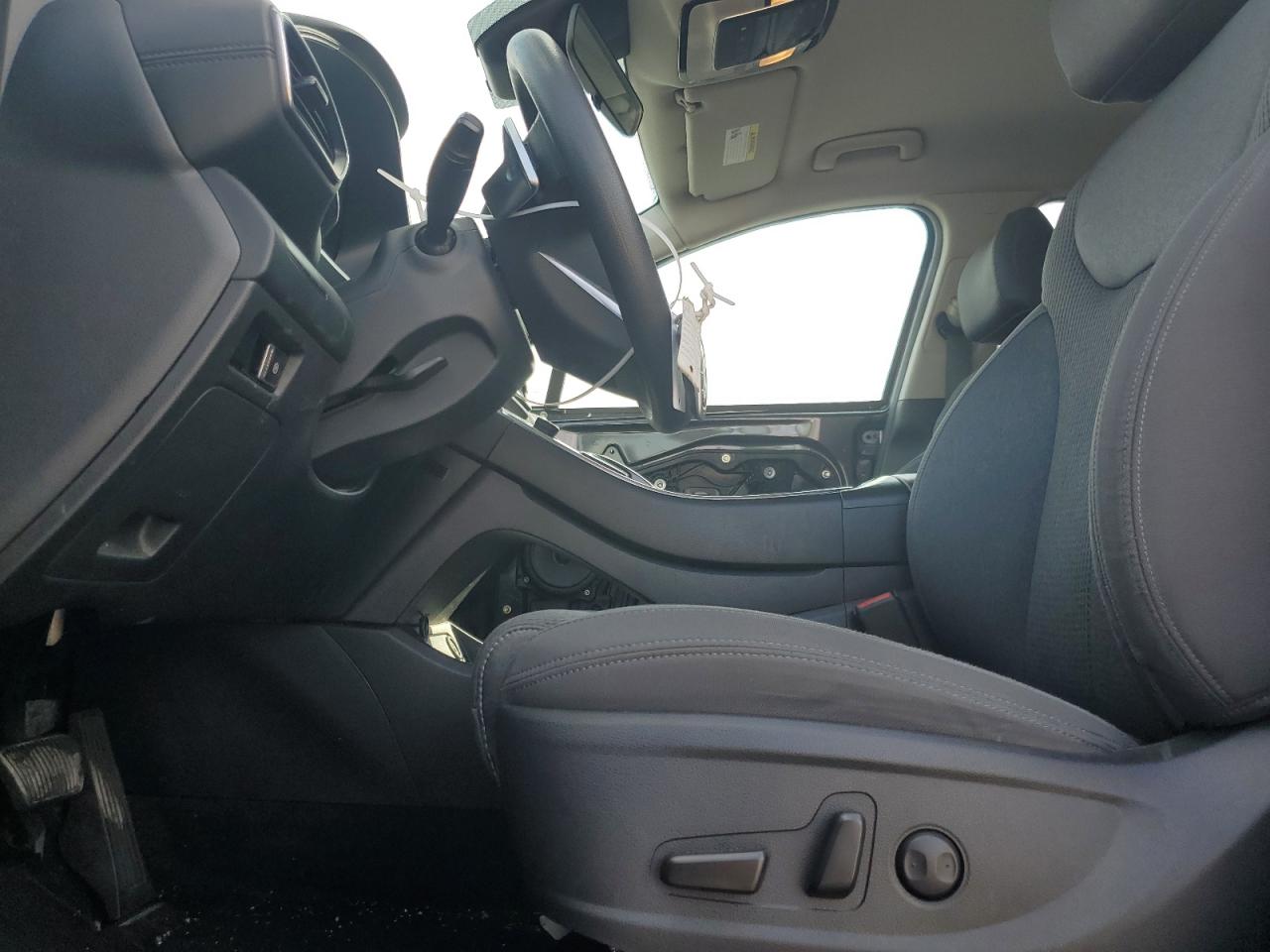 2021 Hyundai Santa Fe - Image 7