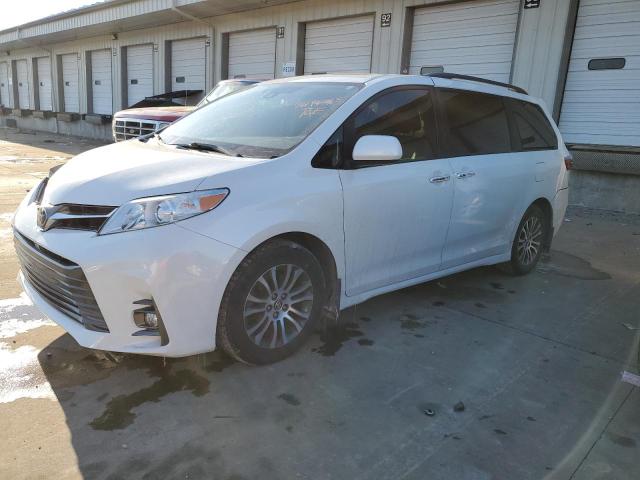2018 Toyota Sienna Xle