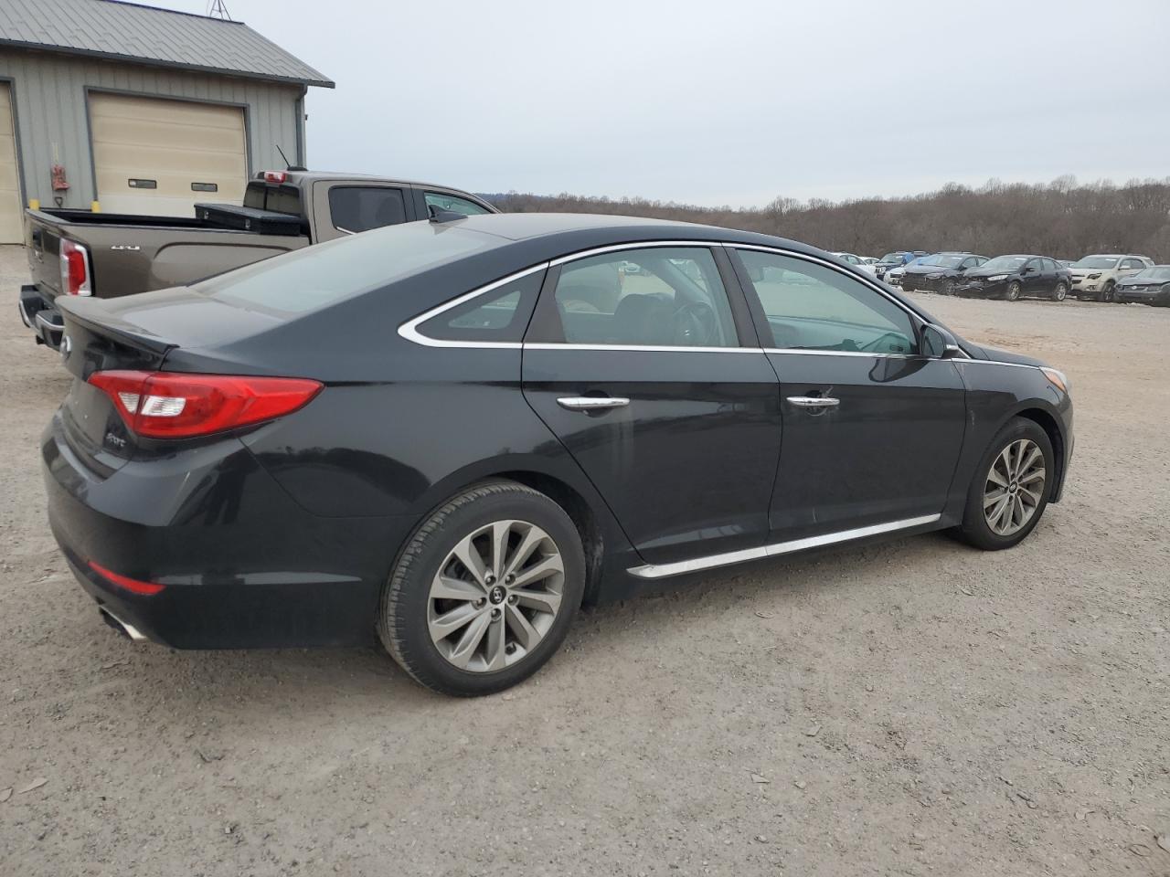 2017 Hyundai Sonata - Image 3