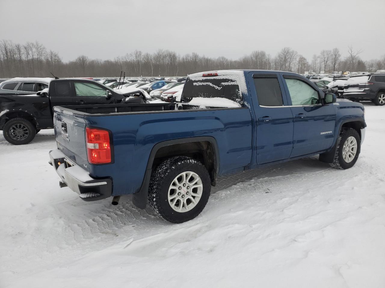 2016 GMC Sierra - Image 3
