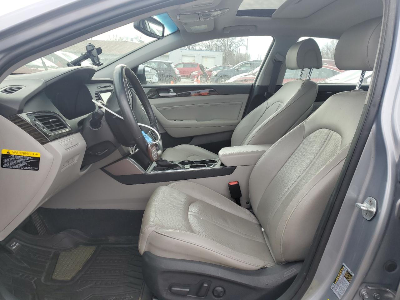 2016 Hyundai Sonata - Image 7