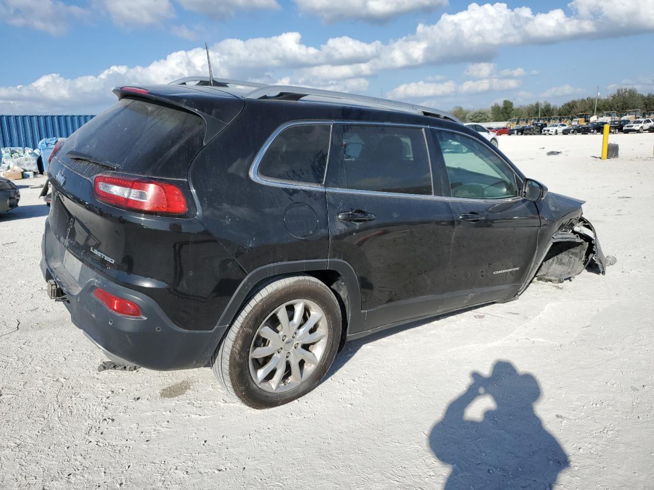 2016 Jeep Grand Cherokee - Image 3