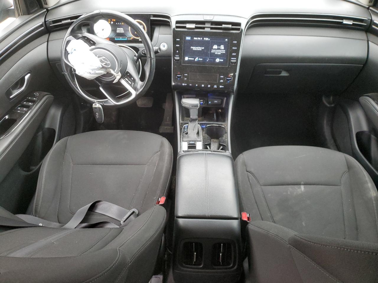 2022 Hyundai Tucson - Image 8
