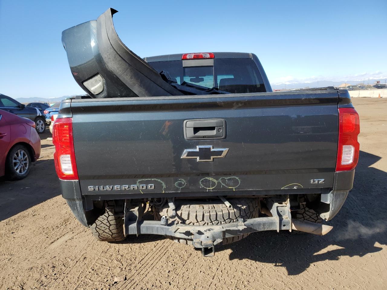 2017 Chevrolet Silverado - Image 6