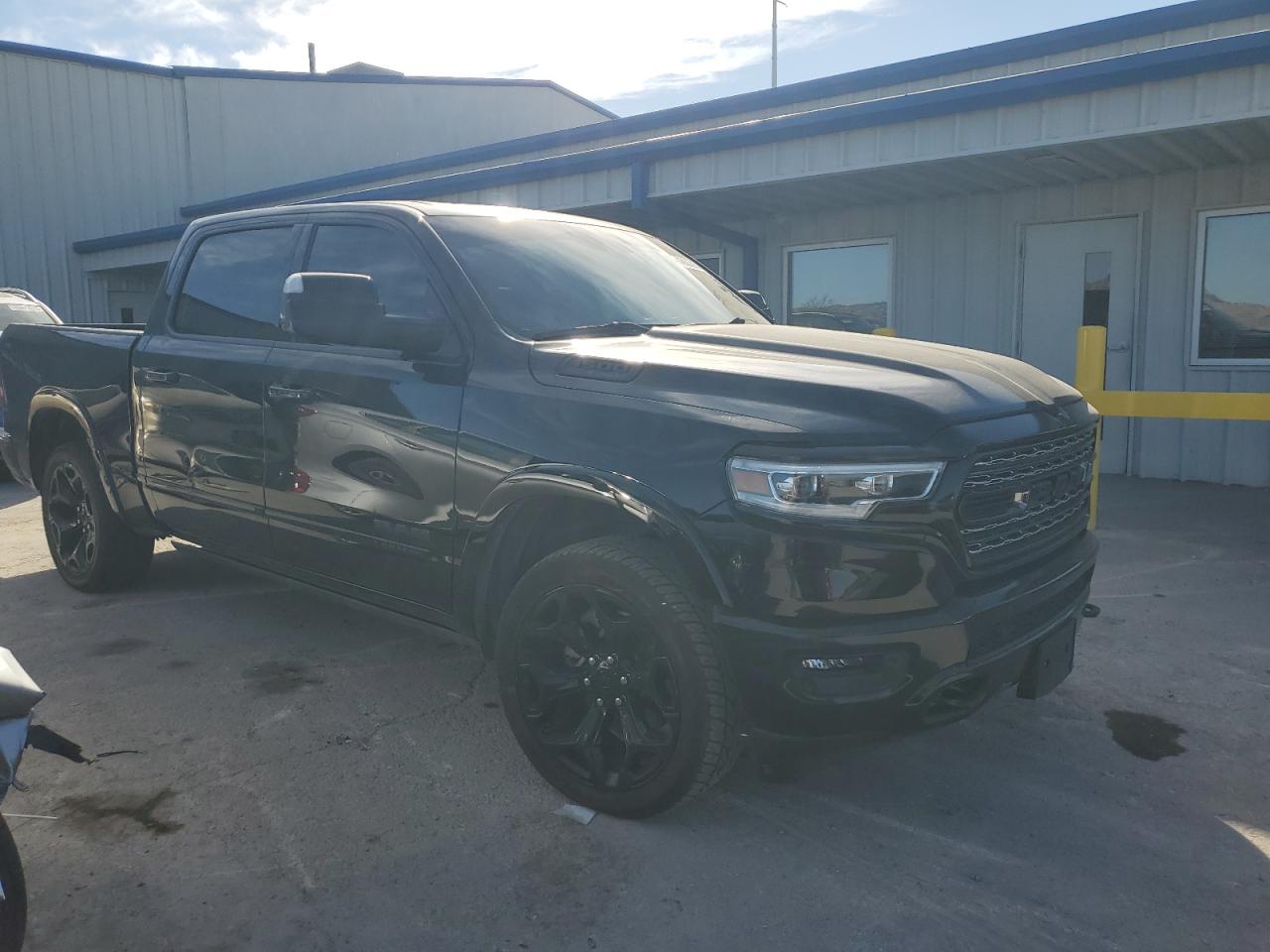2021 RAM 1500 - Image 4