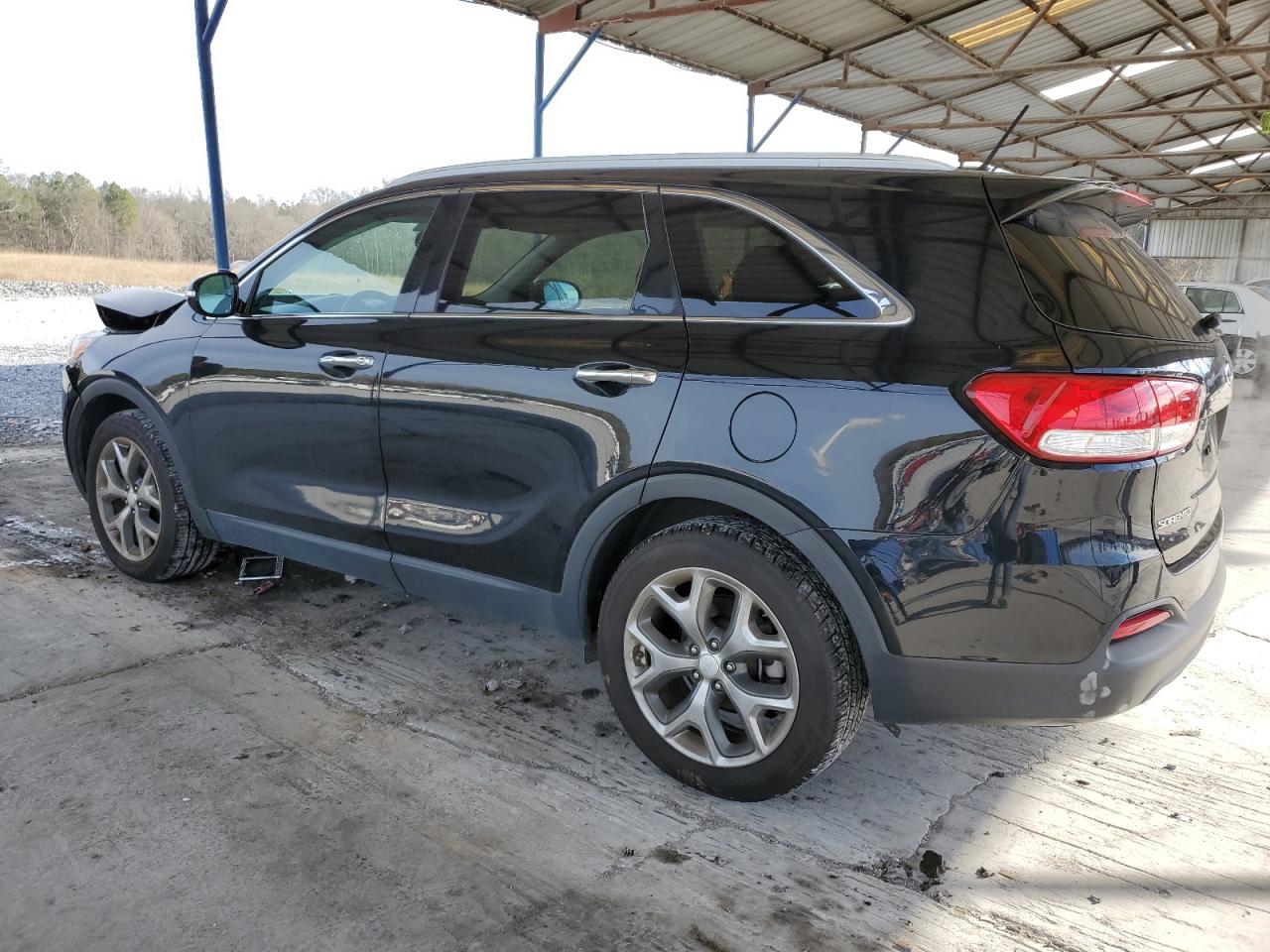 2017 Kia Sorento - Image 2
