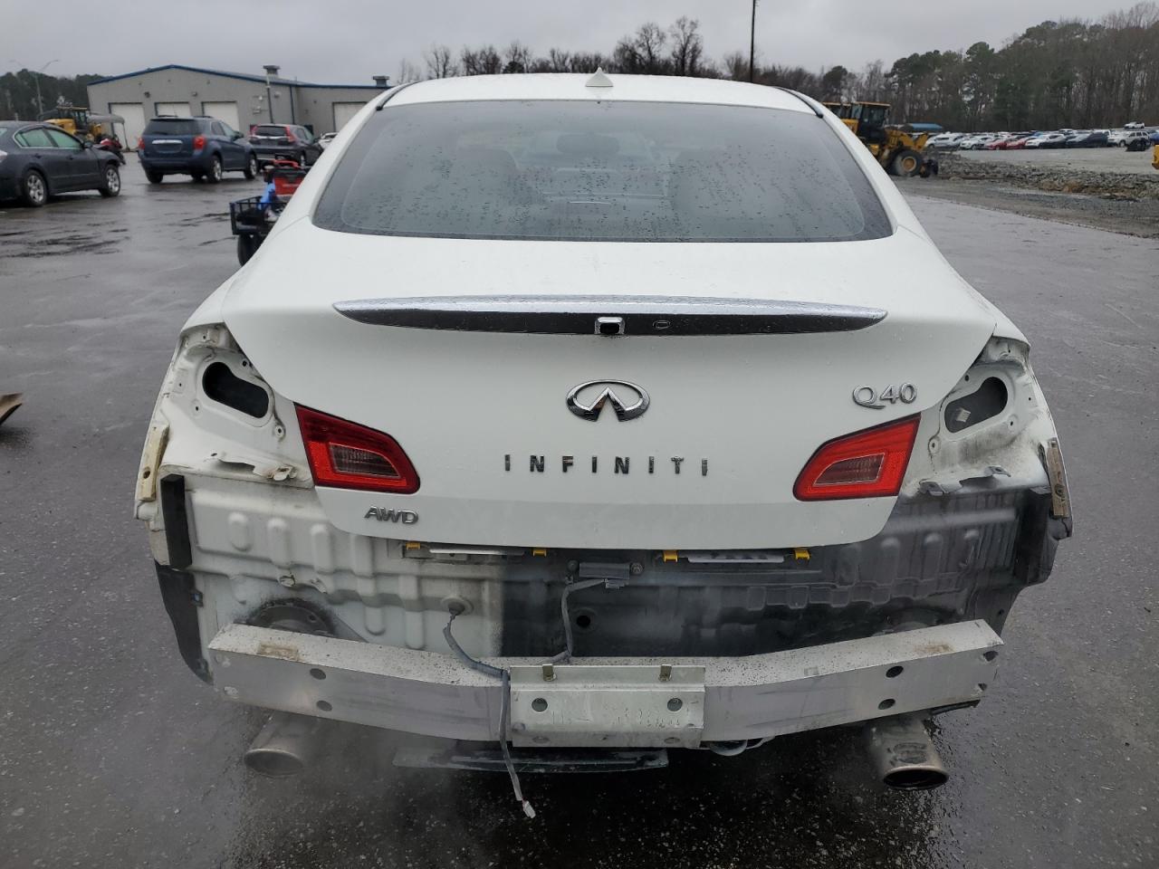2015 Infiniti Q40 - Image 6