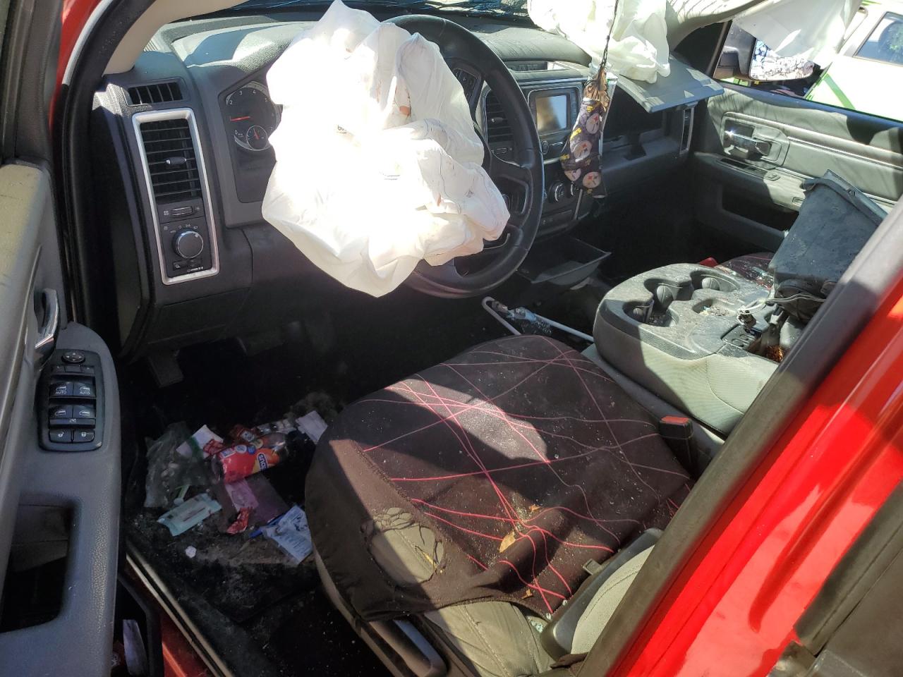 2014 RAM 1500 - Image 8