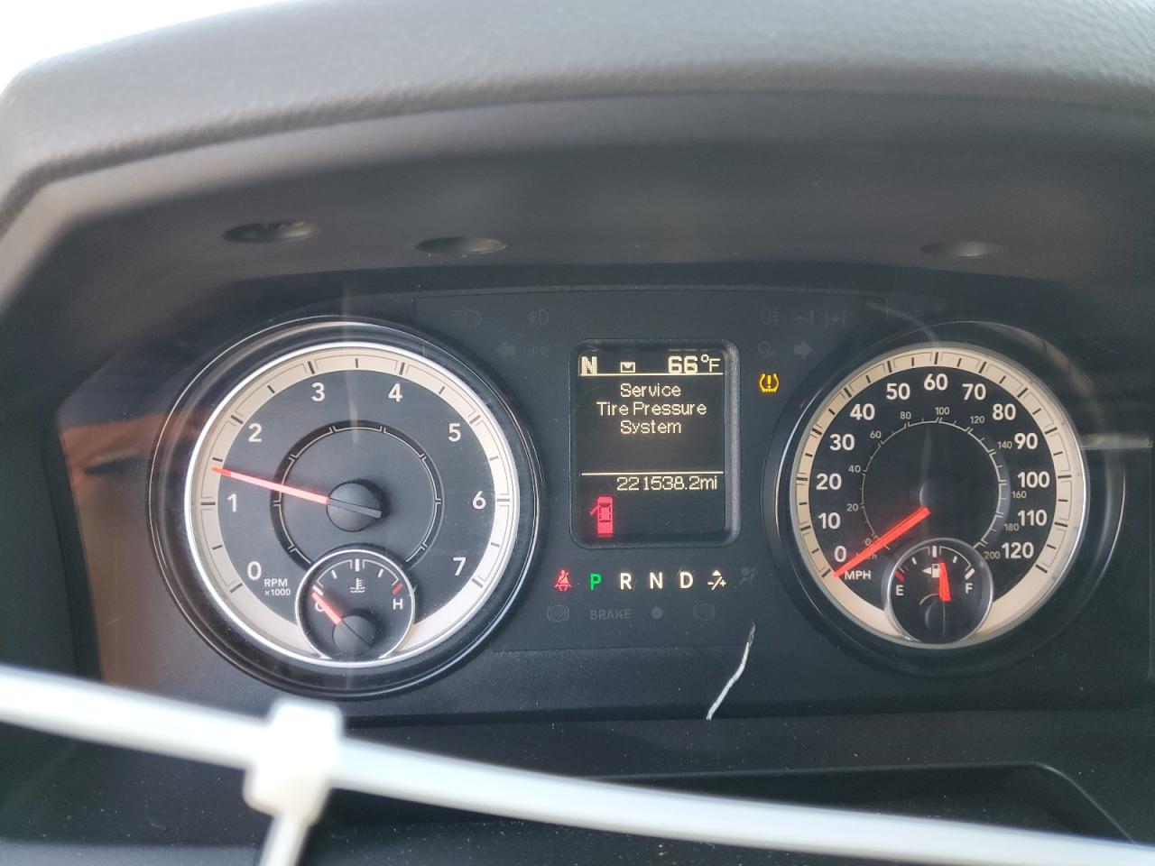 2018 RAM 2500 - Image 9