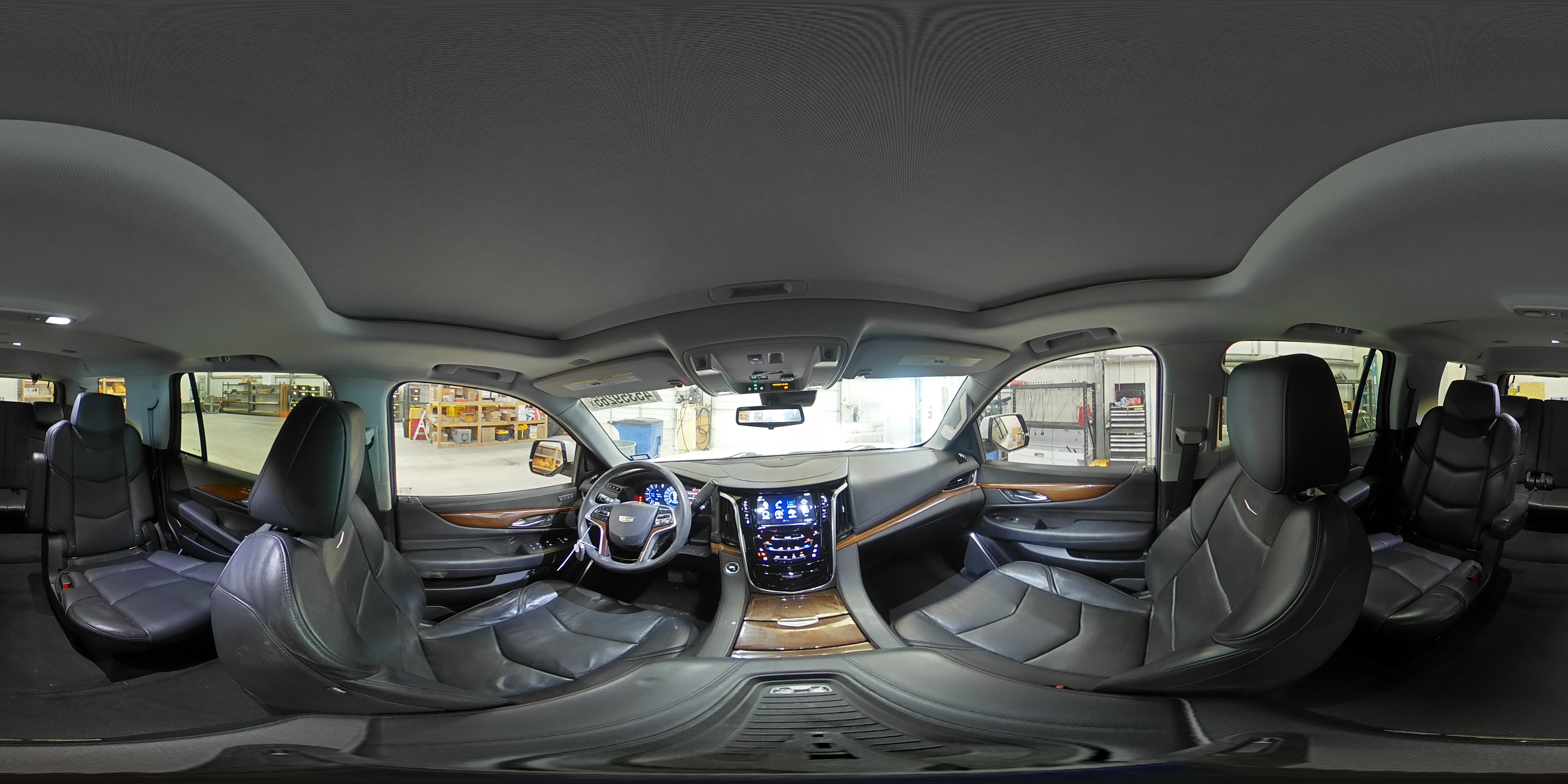 2020 Cadillac Escalade - Image 13