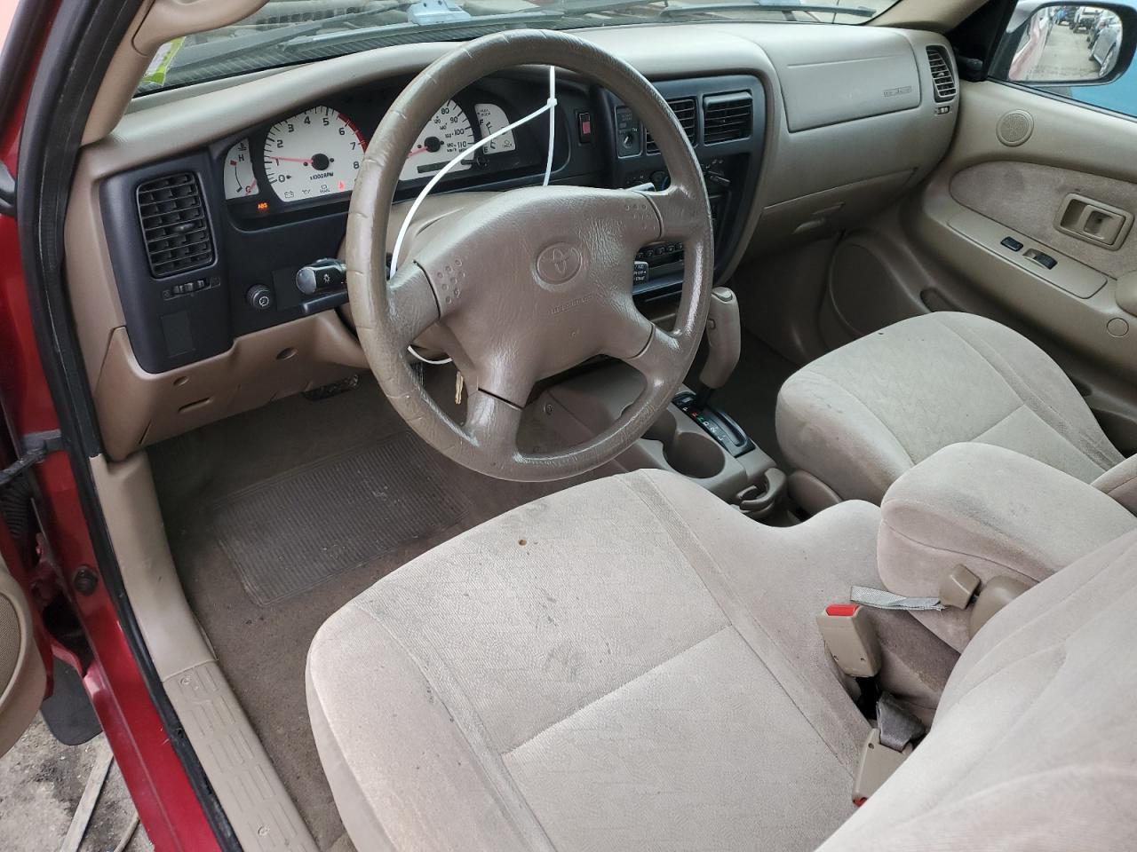 2004 Toyota Tacoma - Image 8