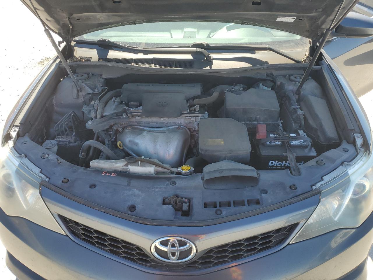 2014 Toyota Camry - Image 11