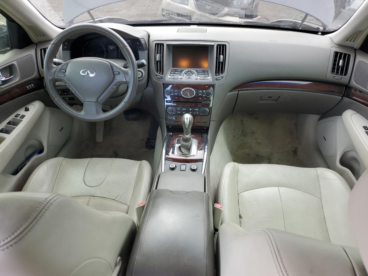 2012 Infiniti G - Image 8