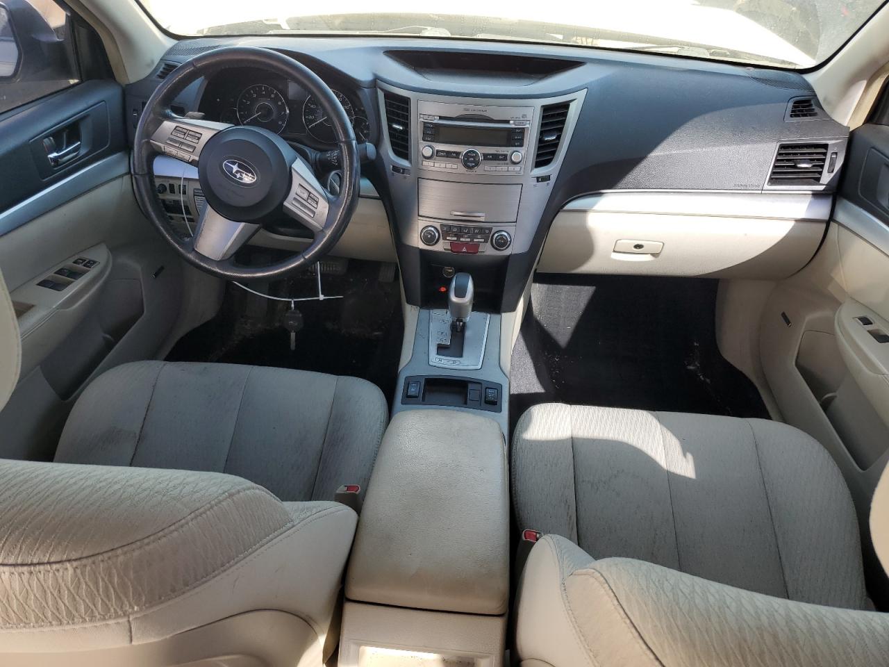 2010 Subaru Legacy - Image 8