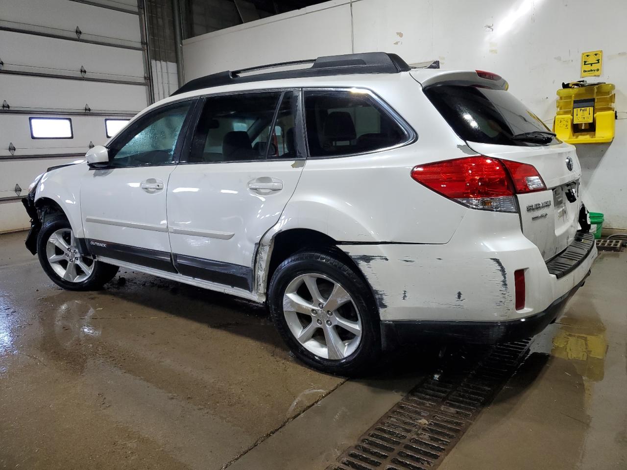 2013 Subaru Outback - Image 2