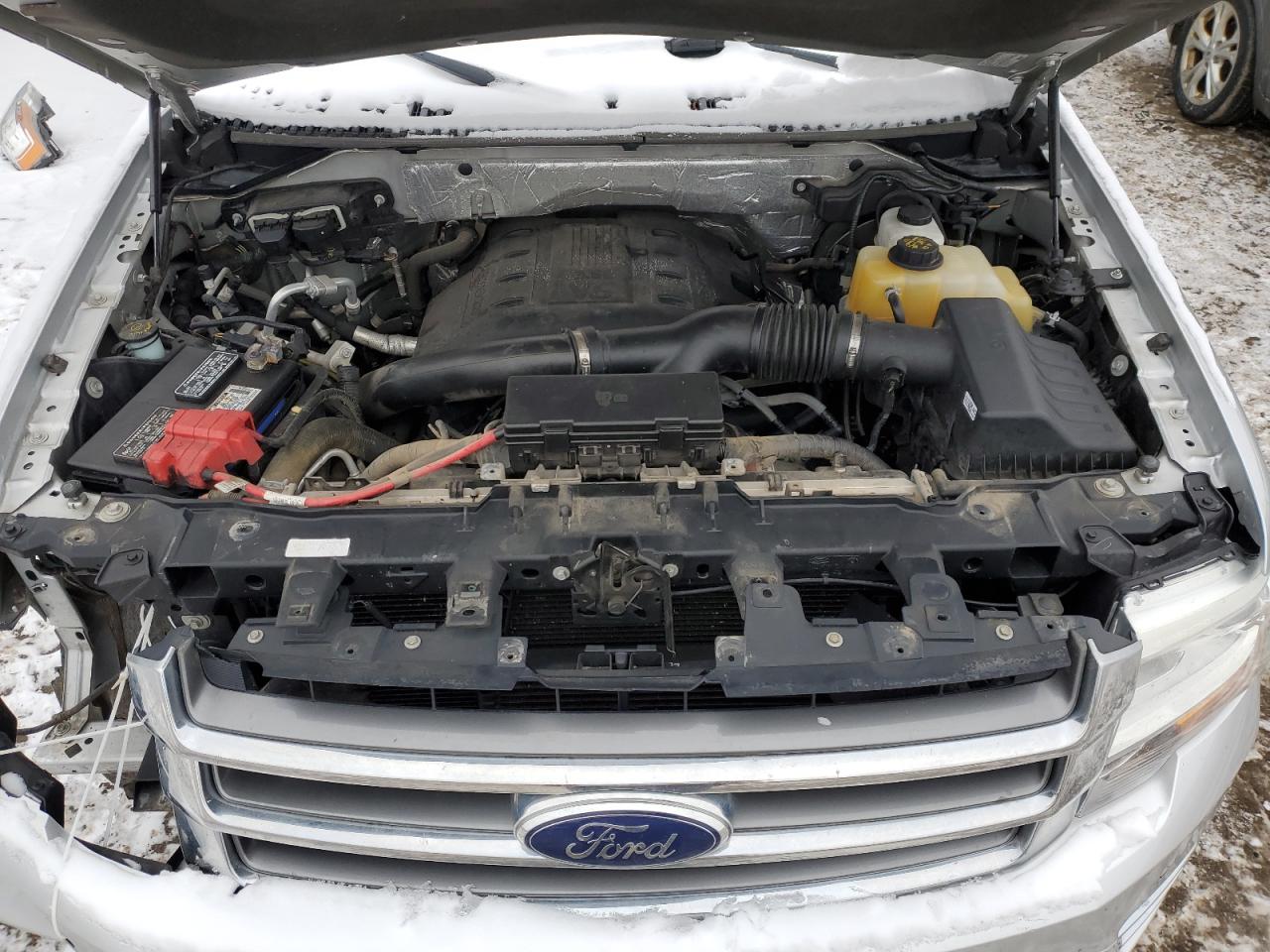 2015 Ford Expedition - Image 12