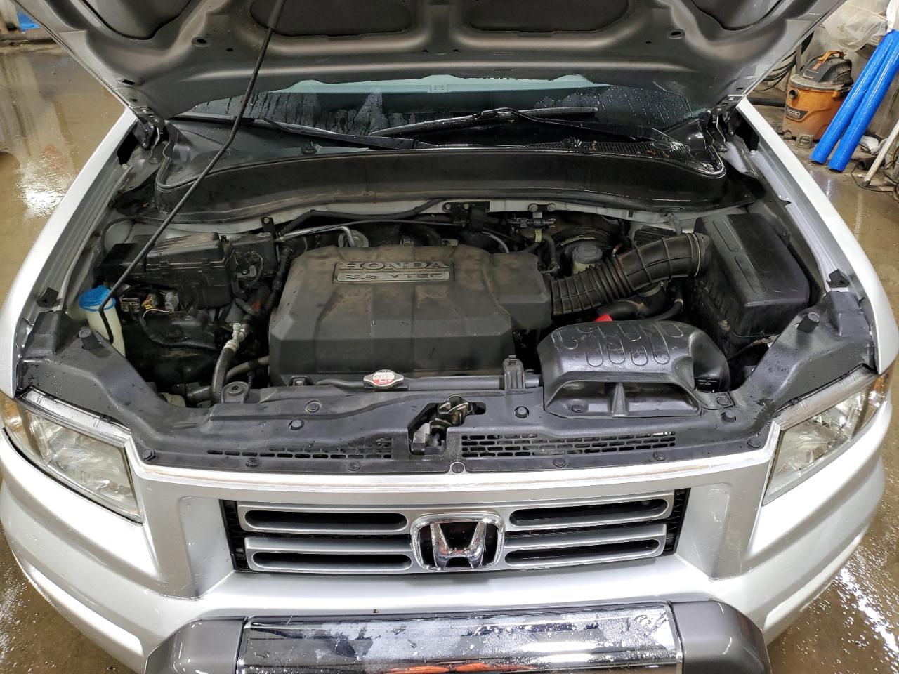 2007 Honda Ridgeline - Image 11
