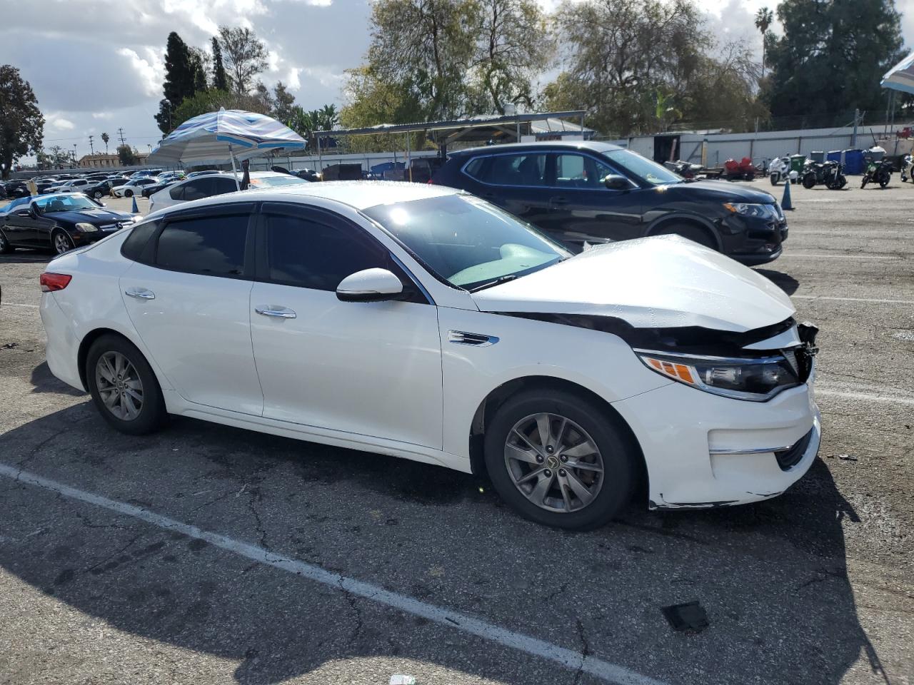 2016 Kia Optima - Image 4