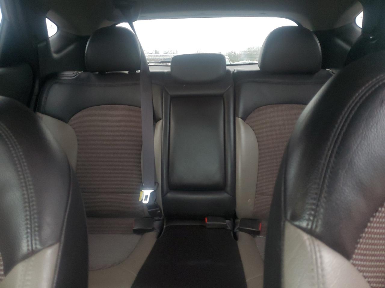 2012 Hyundai Tucson - Image 10