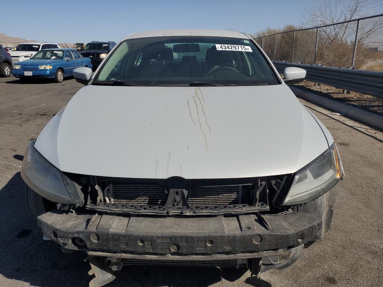 2017 Volkswagen Jetta - Image 5