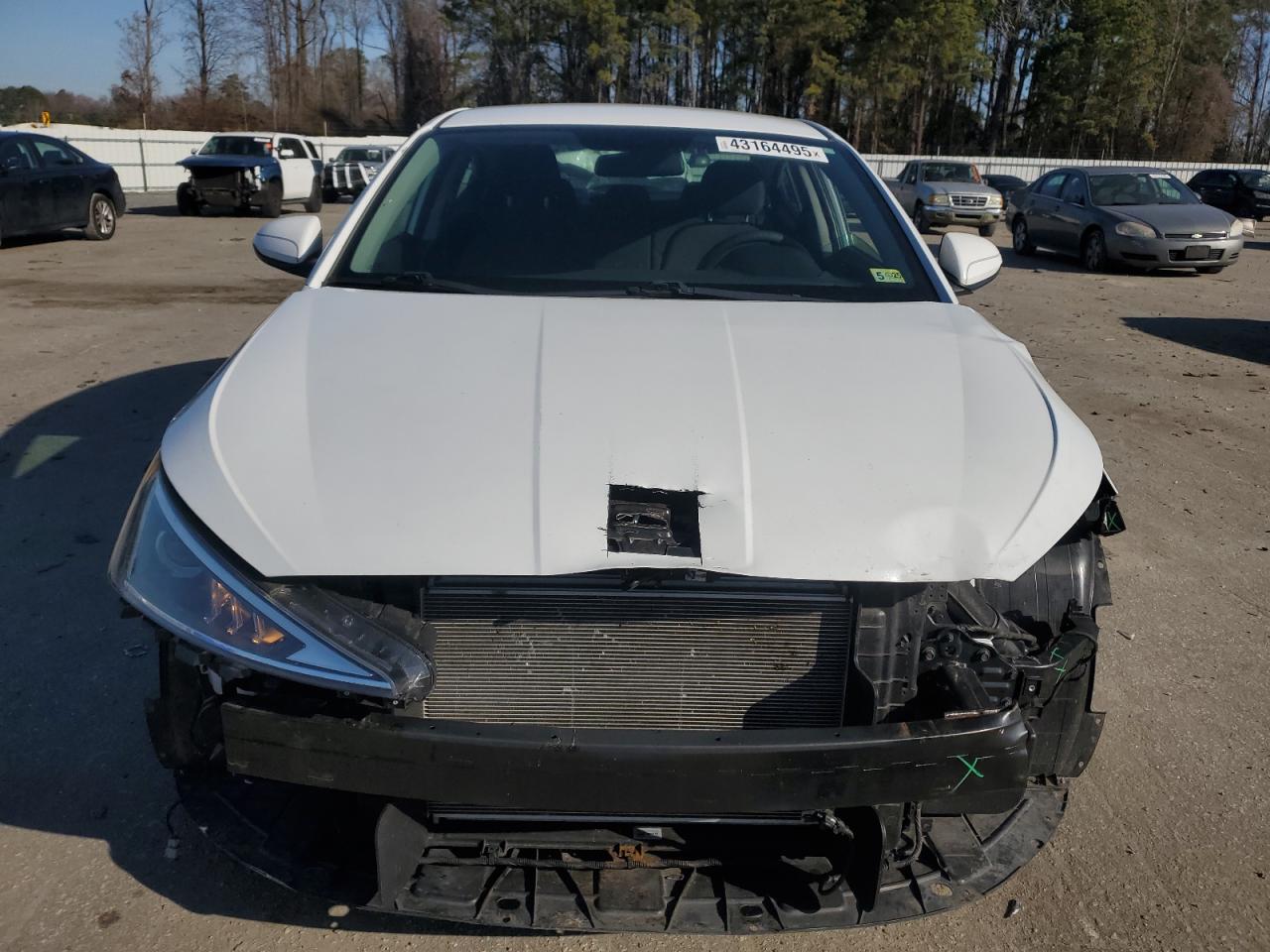 2019 Hyundai Elantra - Image 5
