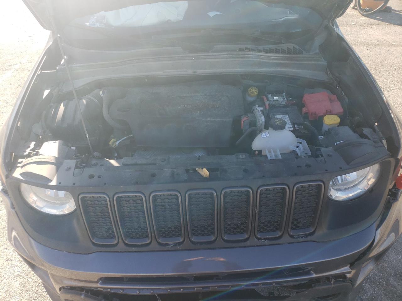 2021 Jeep Renegade - Image 13