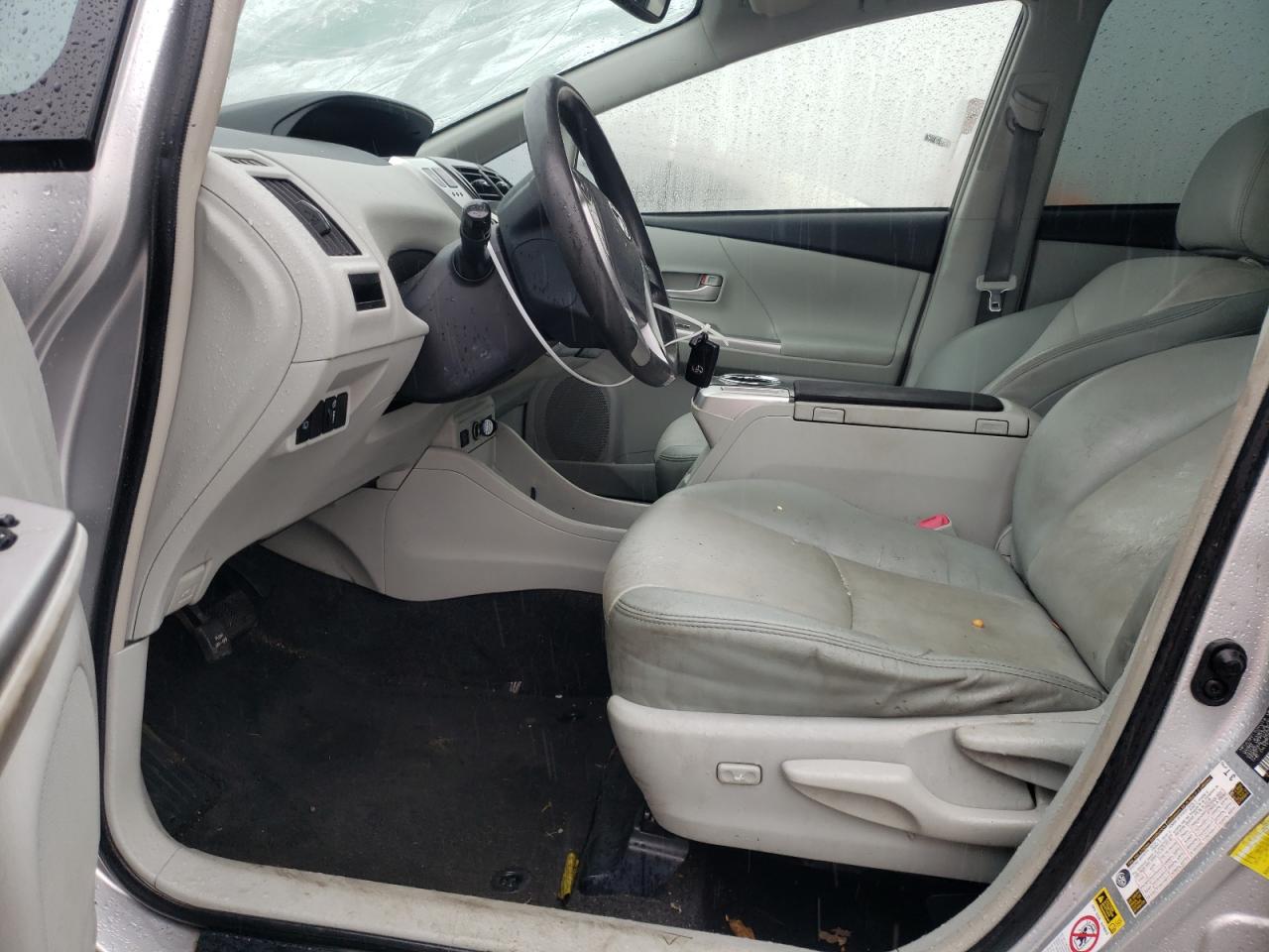 2012 Toyota Prius - Image 7