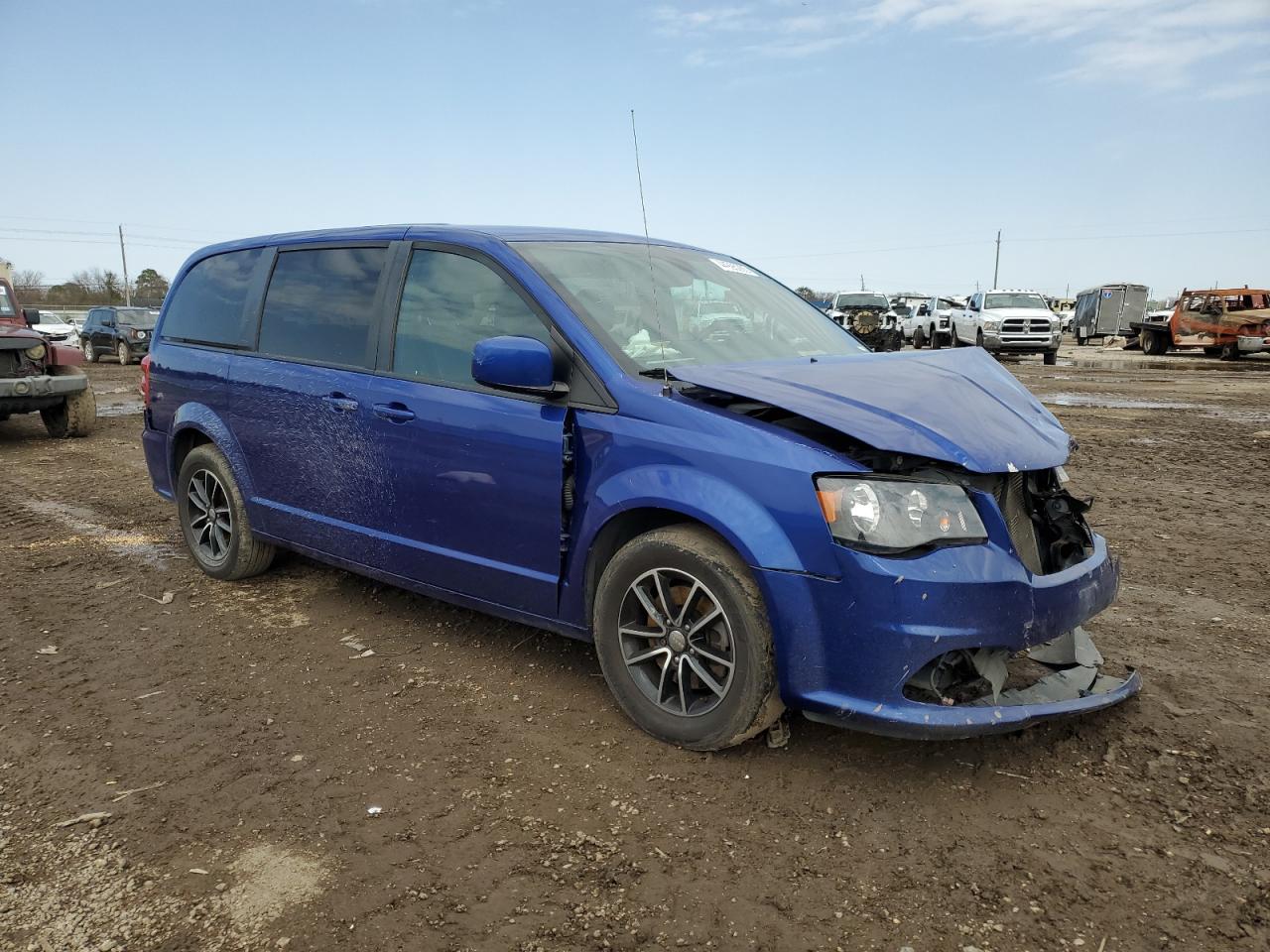 2018 Dodge Caravan - Image 4