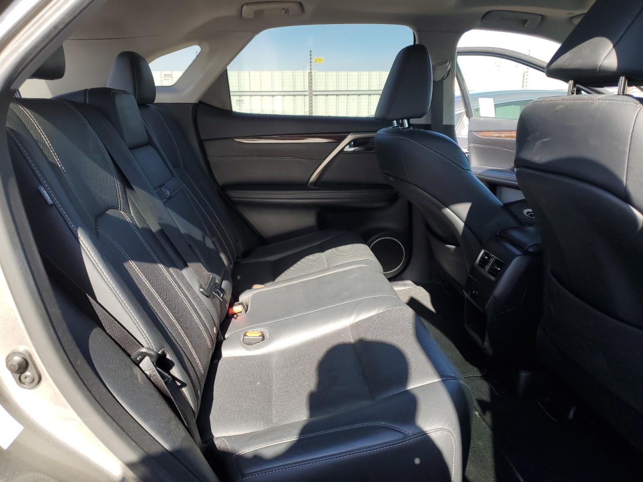 2017 Lexus RX - Image 11