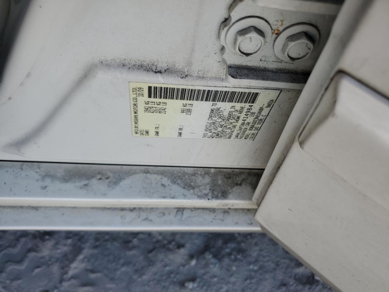 2010 Nissan Altima - Image 12