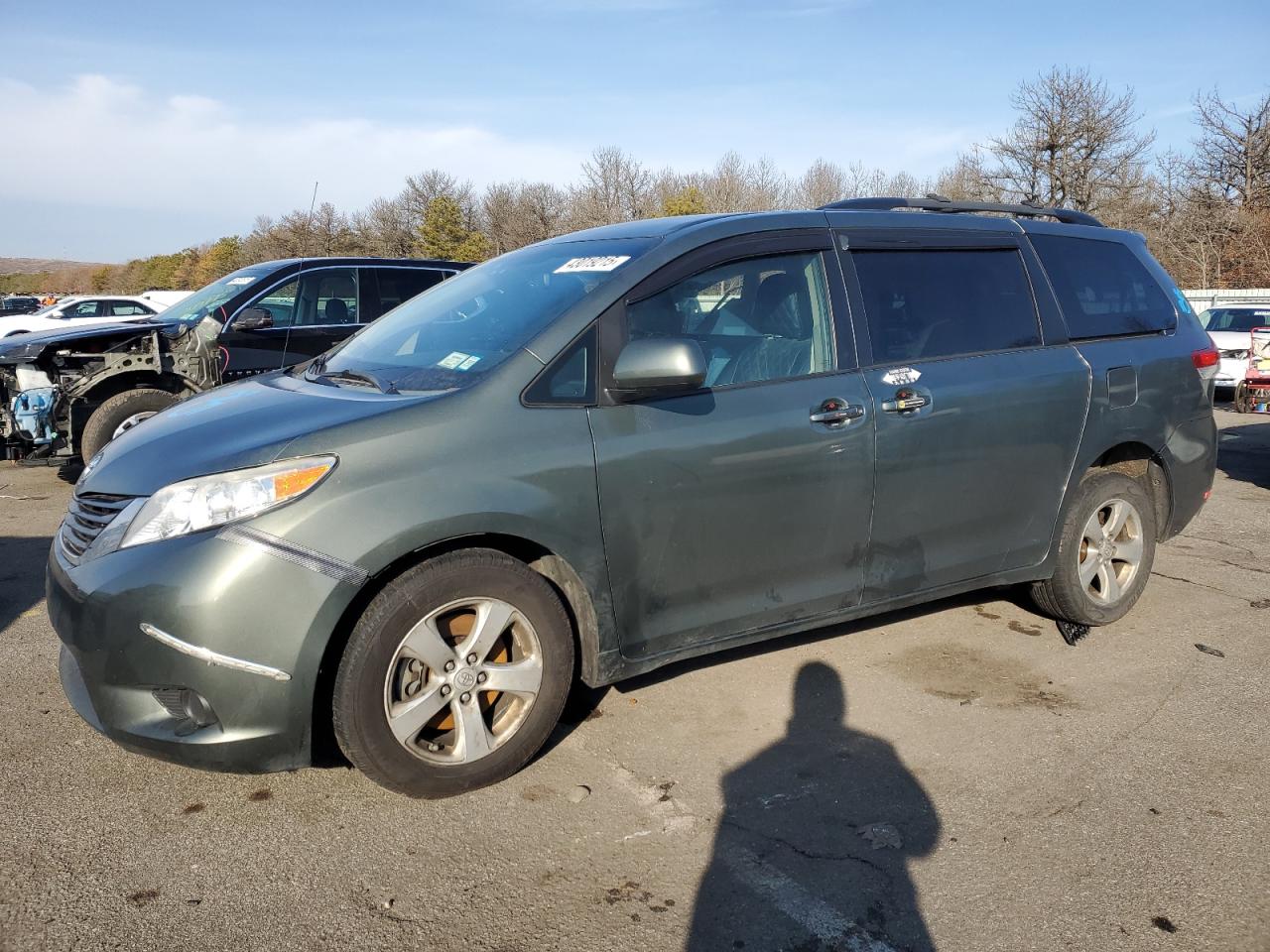 2014 Toyota Sienna - Image 1