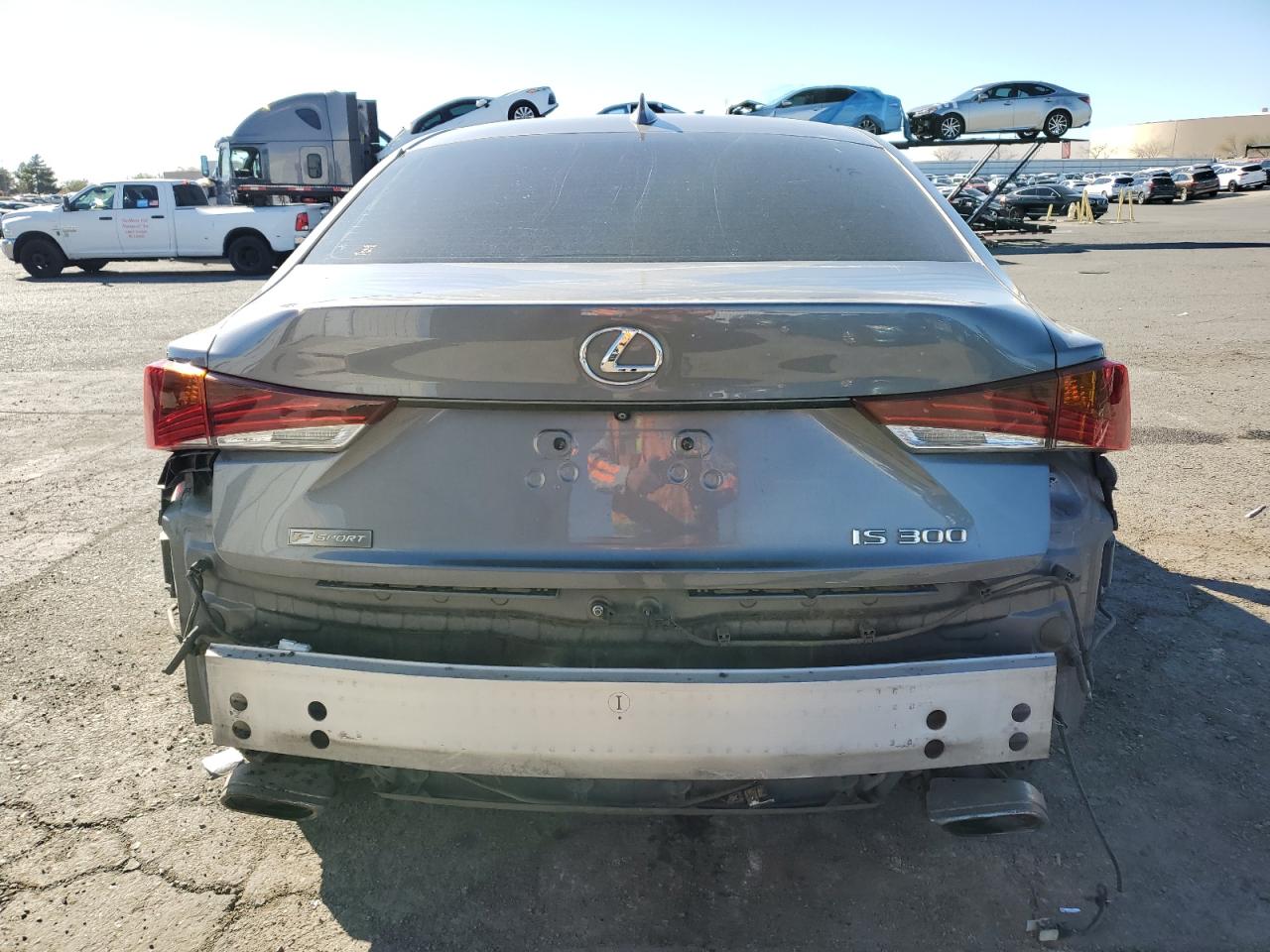 2018 Lexus IS - Image 6