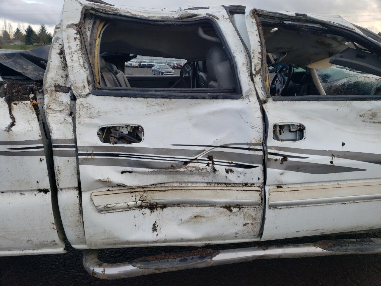 2006 Chevrolet Silverado - Image 10