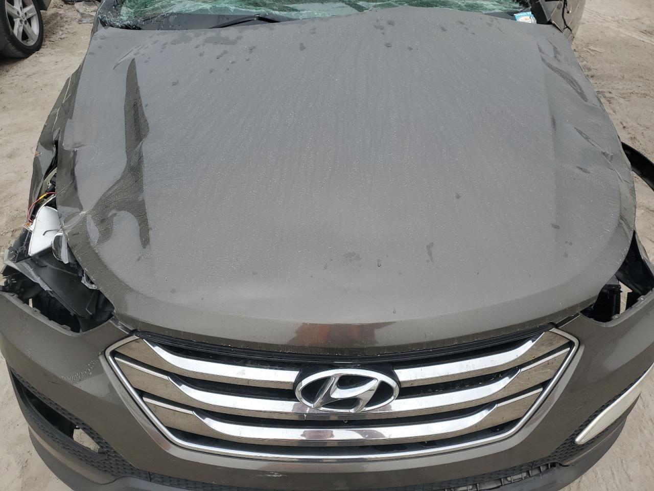 2013 Hyundai Santa Fe - Image 12