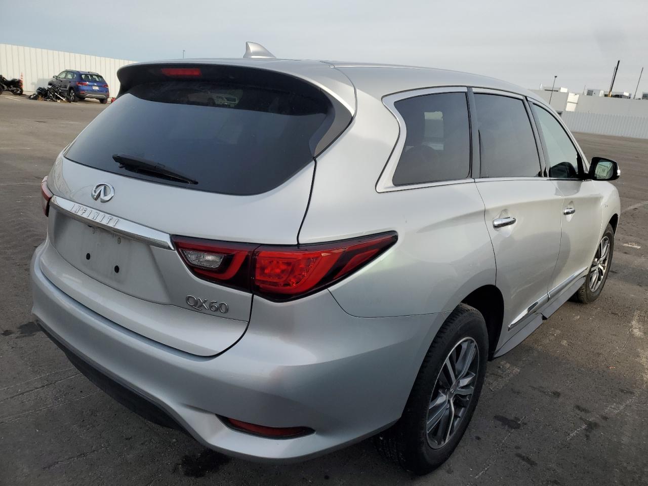 2020 Infiniti QX60 - Image 3