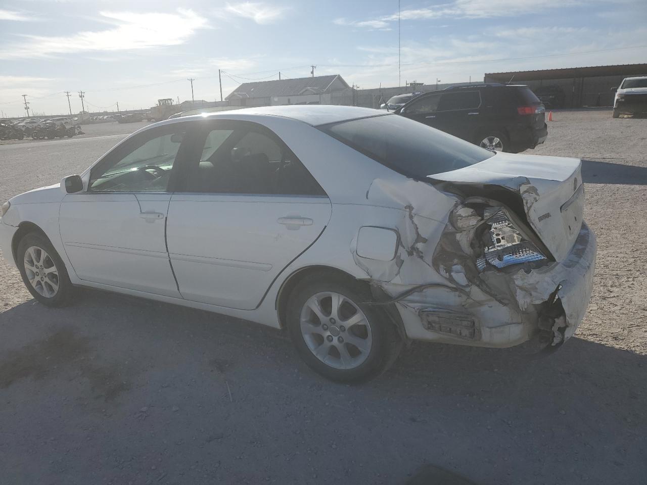 2004 Toyota Camry - Image 2