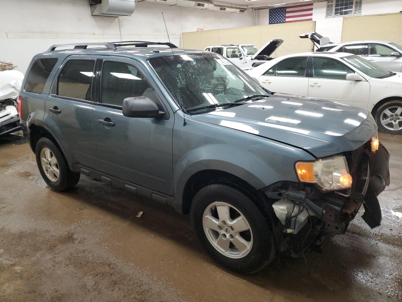 2010 Ford Escape - Image 4