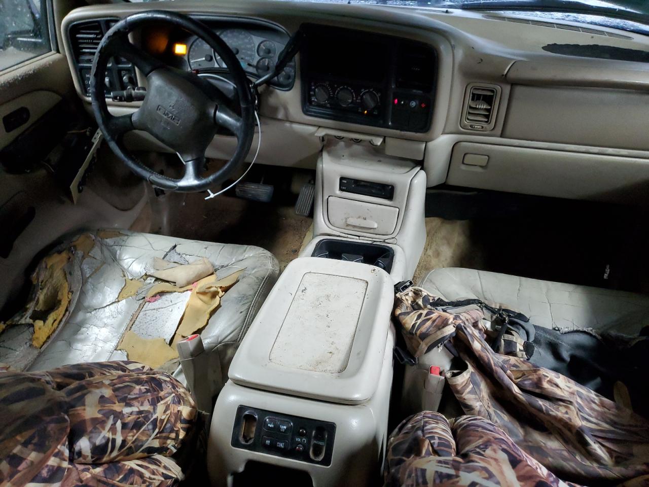 2001 GMC Yukon - Image 8